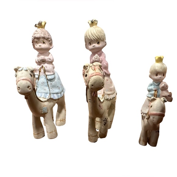 1990 PRECIOUS MOMENTS 3 Wise Kings on Camels Christmas Nativity Miniature. - Picture 1 of 1